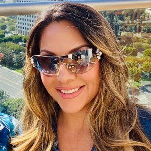 Meet your Posher, Marya America